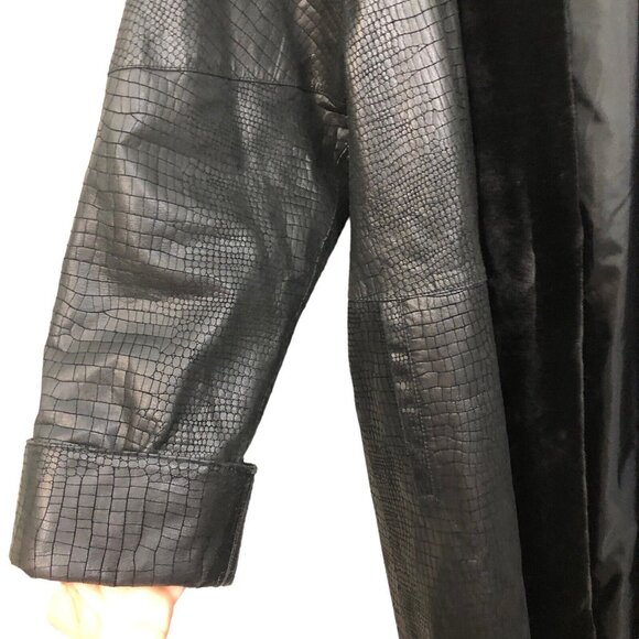 SOLD Vintage 1990s Black Leather Fur Collar Reptile Alligator Trench Coat - Picture 12 of 16
